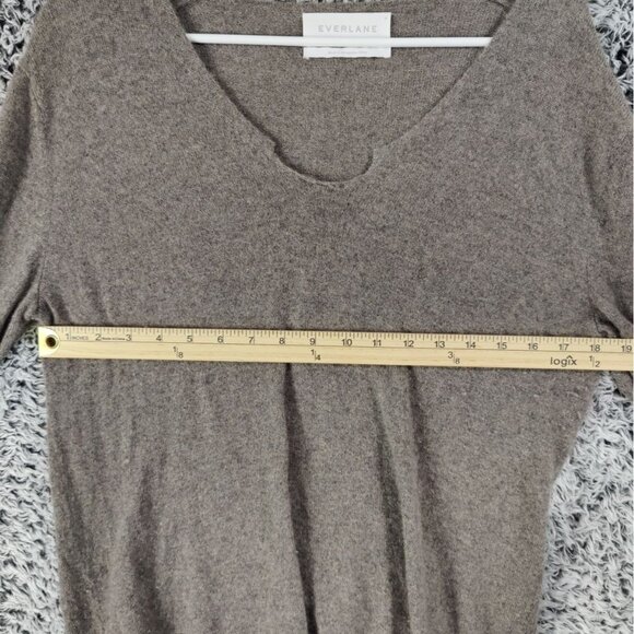 EVERLANE Sweater Womens SZ M 100% Cashmere Gray Long Sleeve Oversized Lagen Soft - Picture 5 of 8